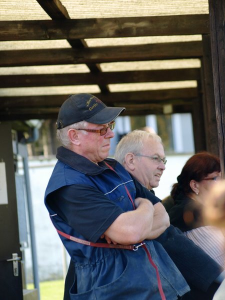 Pr&uuml;fende Blicke